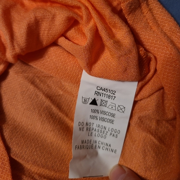 Bench Women's small Scoop neck ruched sides NWT Peach dress - Picture 4 of 9